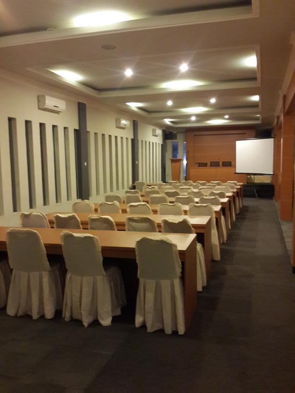 Raja Residence Jambi 잠비 외부 사진