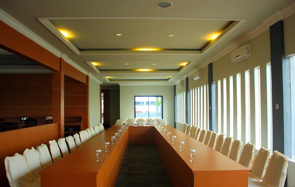 Raja Residence Jambi 잠비 외부 사진